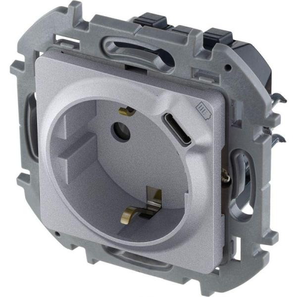 Розетка 1-м СП Inspiria 16А IP20 250В 2P+E немецк. стандарт с заряд. устройством USB тип C 1.5А 5В механизм алюм. IEK 673772