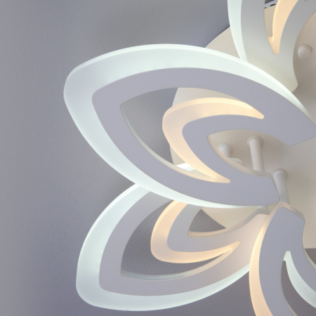 Накладная люстра Eurosvet 90227/6 белый