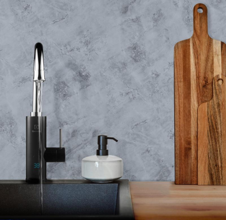 Водонагреватель проточный Electrolux Taptronic (Black) Electrolux НС-1246479