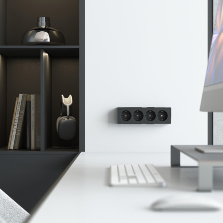 Розетка Werkel W5072258 черный/хром