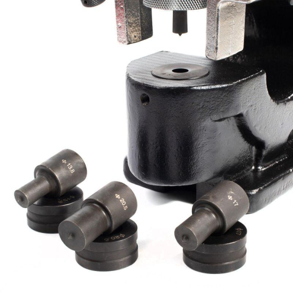 Пресс гидравлический для пробивки отверстий в шинах ШД-110 КВТ 67051