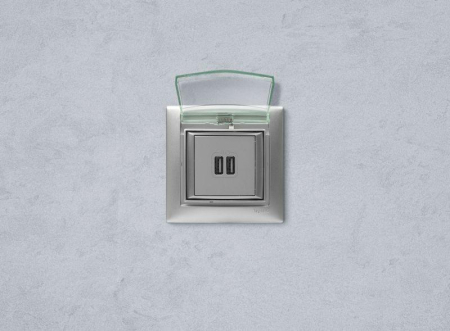 Розетка USB 2-м СП Valena алюм. IEK 770270