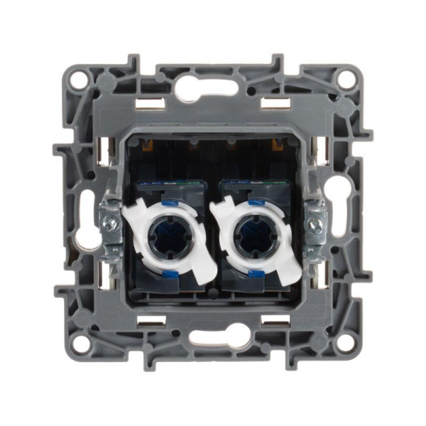 Розетка компьютерная 2-м СП Etika RJ45 кат.6 UTP механизм сл. кость IEK 672354