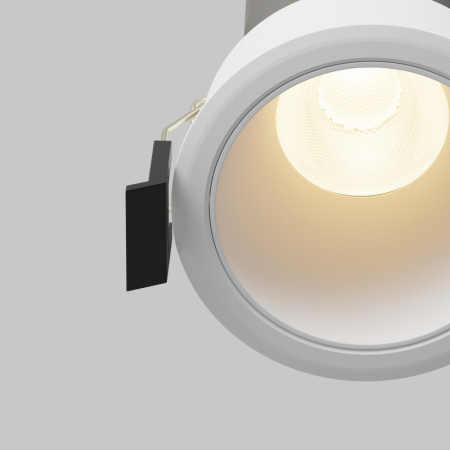 Встраиваемый светильник Maytoni Technical DL116-10W-3K-W