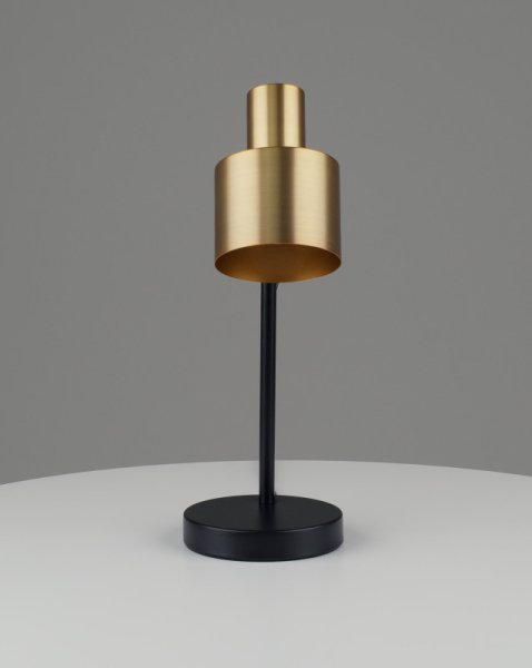 Настольная лампа Moderli V11266-1T