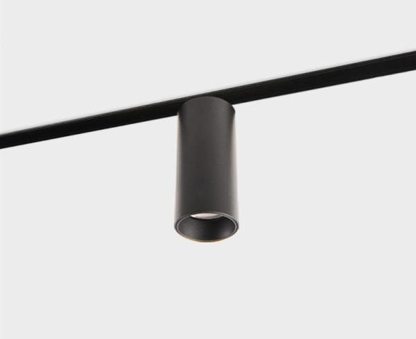 Светильник на шине ITALLINE IT012-5026 black 3000K