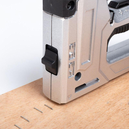 Степлер строительный СТС-4 КВТ 79855