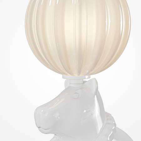 Настольная лампа Maytoni MOD477TL-L5W3K