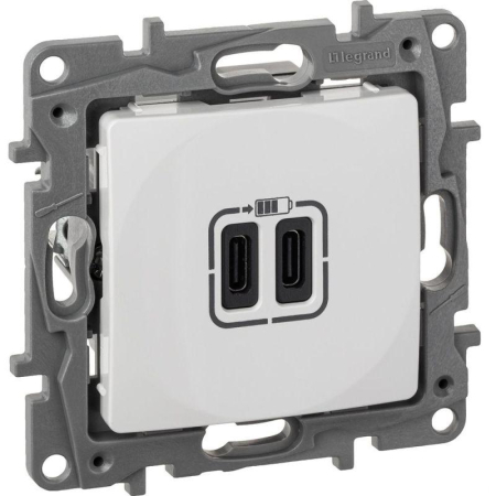 Устройство зарядное Etika с 2-мя USB разъемами C и C 240В/5В 3000мА бел. IEK 672235