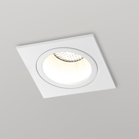 Встраиваемый светильник Novotech 371001