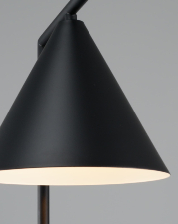 Настольная лампа Moderli V11594-1T