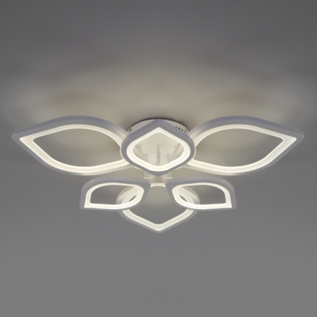 Накладная люстра Eurosvet 90228/6 белый