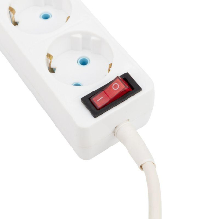 Удлинитель 3 гнезда, 3м, 3х0,75мм², с/з, с кнопкой, белый PROconnect