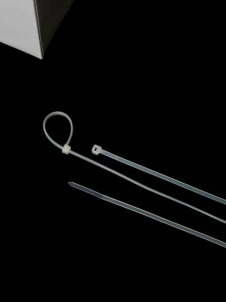 Хомут кабельный 2.5х200 нейл. бел. (уп.50шт) IEK UHH20-D025-200-050