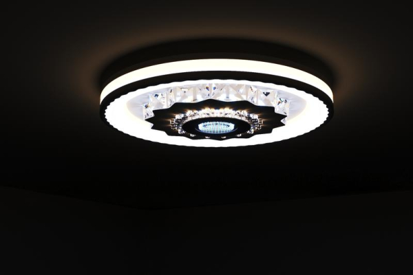 Люстра светодиодная CRYSTAL 3D 120Вт 480х480х60мм 40кв.м потолочная ДУ 3 режима диммир. бел. Ritter 52368 0