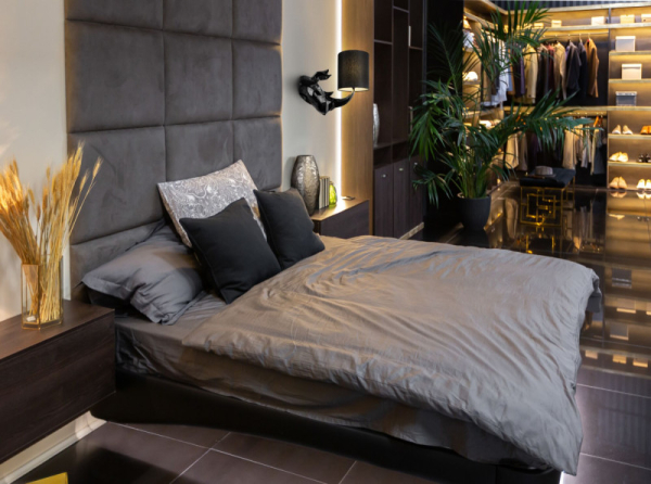 Бра Maytoni MOD470WL-01B