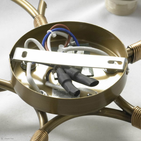 Накладная люстра Lussole LSP-0223