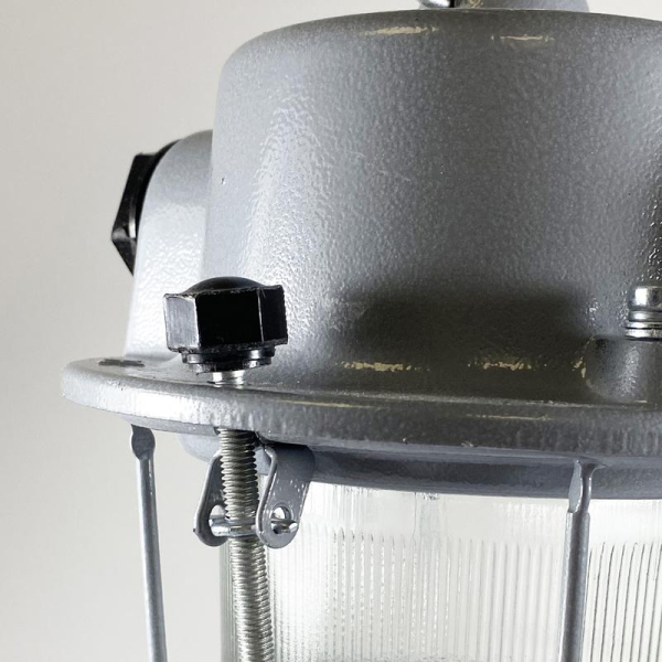 Светильник светодиодный "Шахтер ДСР 01" СПЕЦСВЕТ 03-015-201 (505) с реш. 220В 15Вт 4000К 1700лм УХЛ2 IP54 ГУ подвесной Элетех 1030450505