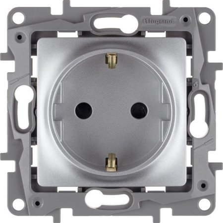 Розетка 1-м СП Etika 16А IP31 250В 2P+E с заземл. защ. шторки немецк. стандарт винтов. клеммы механизм алюм. IEK 672422