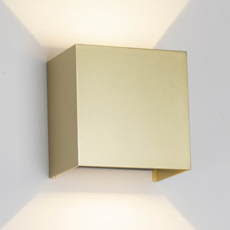 Светильник настенный Mantra 9228