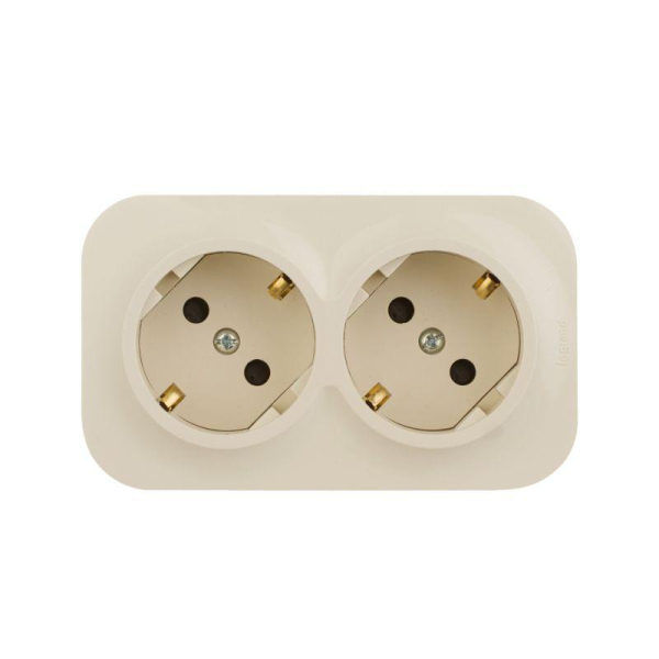 Розетка 2-м ОП Quteo 16А IP20 250В 2х2P+E с заземл. защ. шторки сл. кость IEK 782267