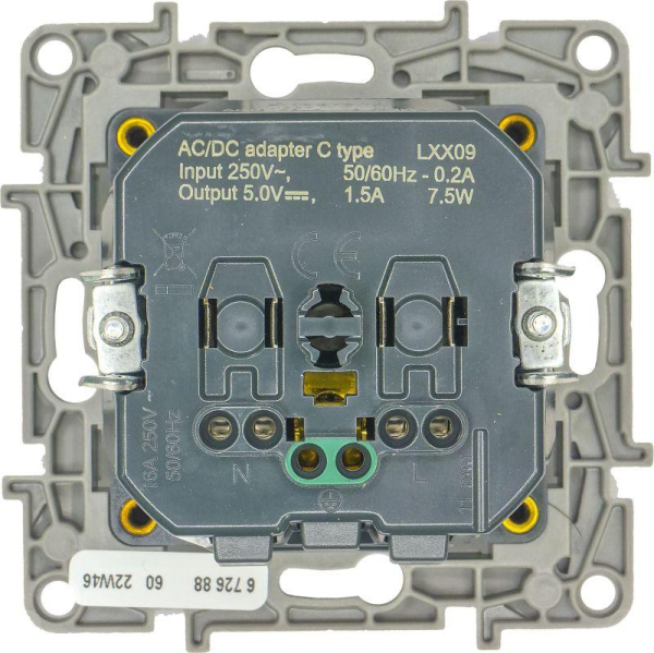 Розетка USB C Etika 16А 250В 1500мА 7.5Вт с заземл. защ. шторки безвинт. зажимы антрацит IEK 672688