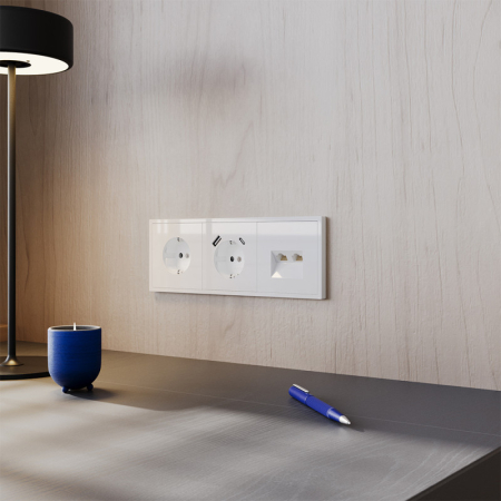 Розетка VOLTUM VLS060201