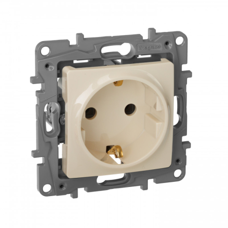 Розетка Legrand 672321