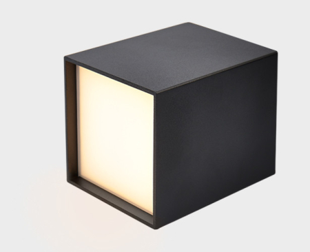 Накладной светильник ITALLINE DL 3028 black 3000K