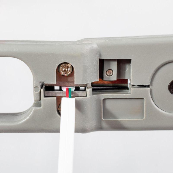 Инструмент для зачистки и обрезки витой пары КС-501 КВТ 84826