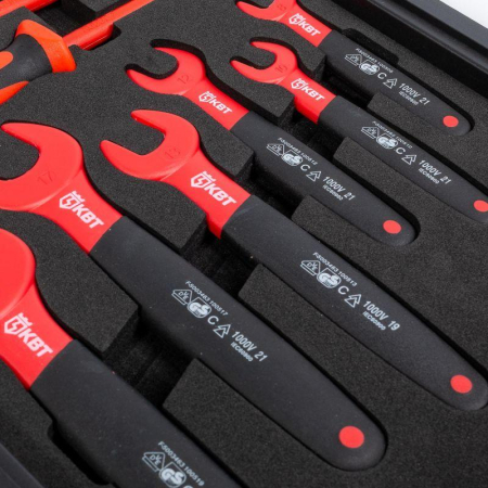 Набор диэлектрического инструмента НИИ-11 КВТ 65186