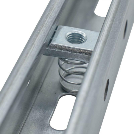 Гайка фасонная М10 с удлин. пружиной DKC CM161000