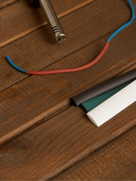 Набор трубок термоусадочных тонкостен. ТТУ 2/1; 4/2; 6/3; 8/4 (З; С; К; Ч) 20х8см разноцвет. IEK UDRS-D2-D8-10-3