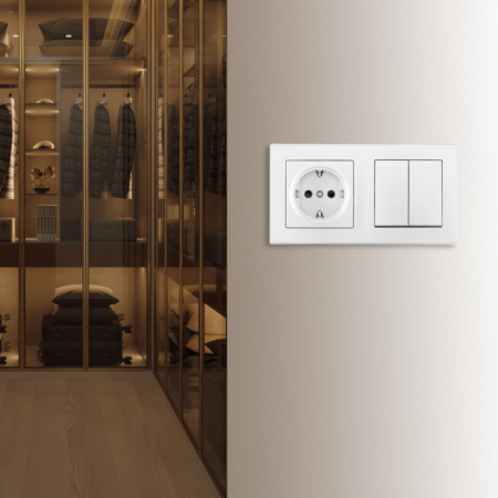 Розетка Arte Milano SET06-2-30-2-40-1 white