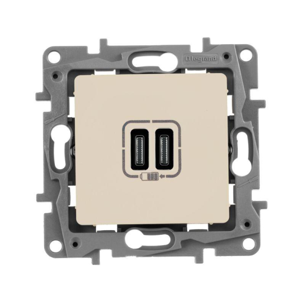 Устройство зарядное Etika с 2-мя USB разъемами C и C 240В/5В 3000мА бел. IEK 672235