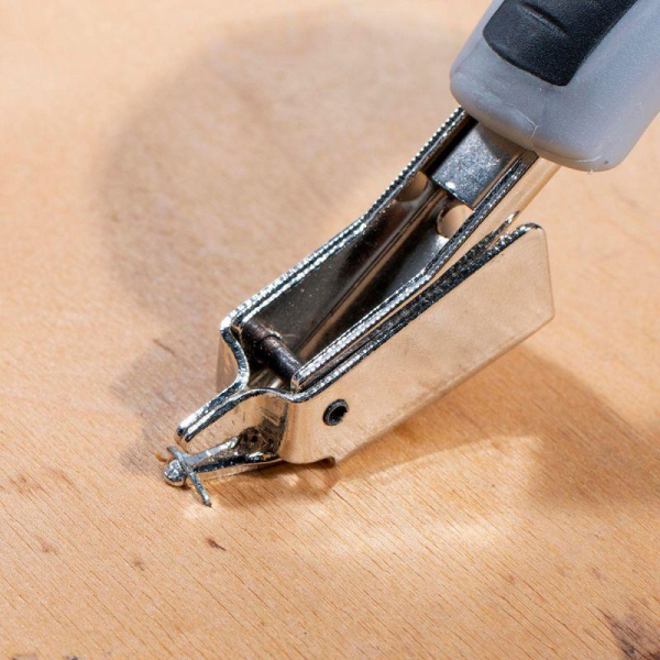 Инструмент для удаления скоб АС-1 КВТ 79856