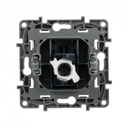 Розетка Legrand 672241