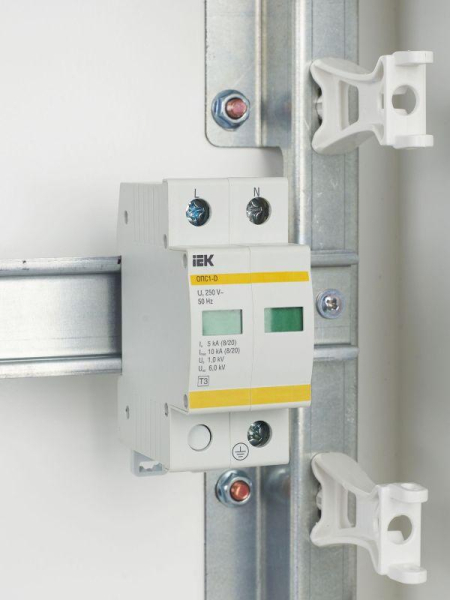 Ограничитель перенапряжения ОПС1-D 2P KARAT IEK MOP20-2-D