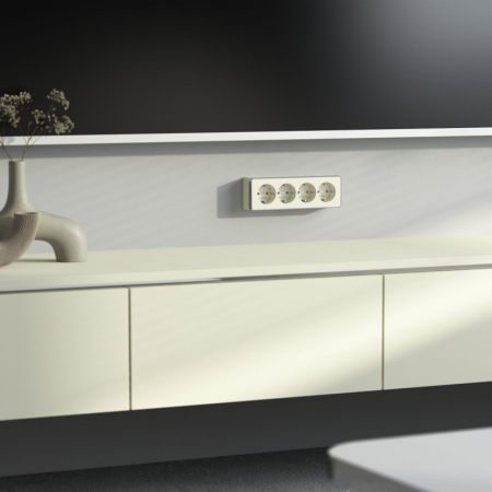 Розетка Werkel W5072204 слоновая кость