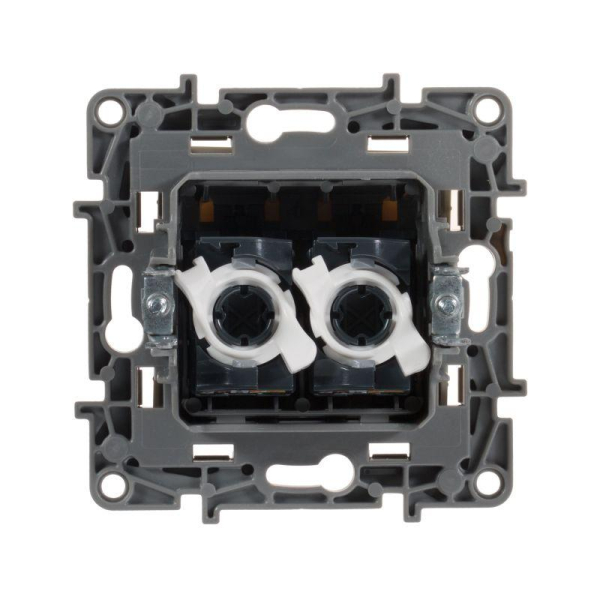 Розетка компьютерная 2-м СП Etika RJ45 кат.5E UTP механизм сл. кость IEK 672355