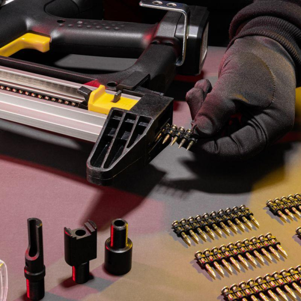 Пистолет гвоздезабивной газовый монтажный GN95, 95Дж, длина гвоздей 15-40мм, диаметр 2,7-3мм KRANZ