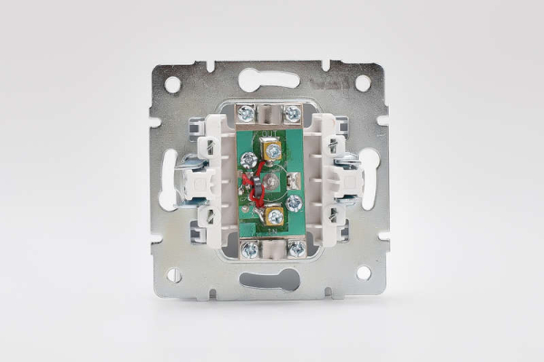 Розетка телевизионная проходная TV СП Karina механизм бел. LEZARD 707-0288-129