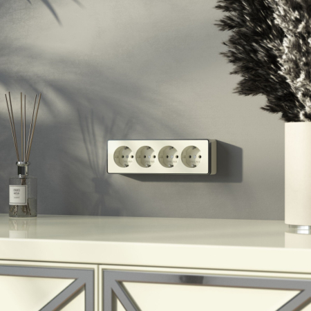 Розетка Werkel W5072204 слоновая кость