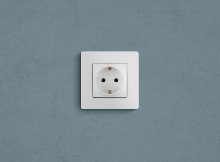 Розетка 1-м СП Etika 16А IP31 250В 2P+E с заземл. защ. шторки немецк. стандарт винтов. клеммы механизм бел. IEK 672222