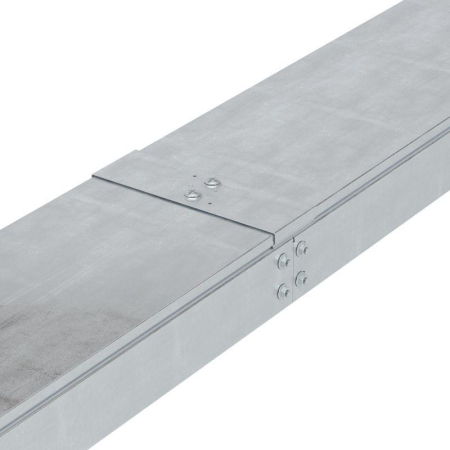 Накладка соединительная CGC для крышки осн. 200 DKC 37394