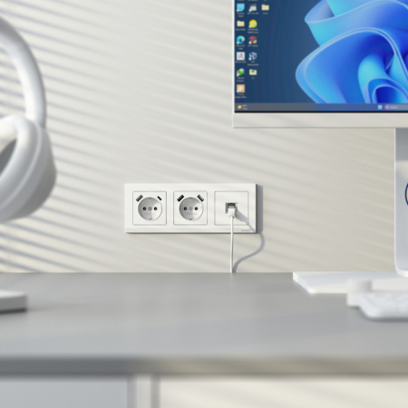 Розетка Werkel W1171761/ Розетка с заземлением, шторками и USB ти