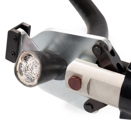 Комплект для резки кабеля под напряж. НГПИ-105 КВТ 69477