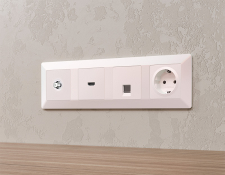 Розетка Ambrella Volt MA213050