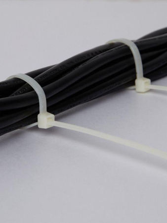 Хомут кабельный 4.8х500 нейл. бел. (уп.100шт) IEK UHH31-D048-500-100