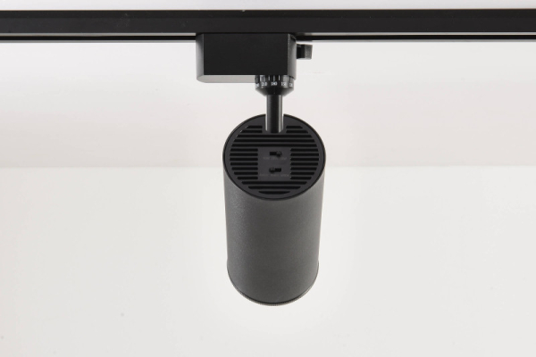 Crystal Lux CLT 0.31 021 BK 3CCT ZOOM